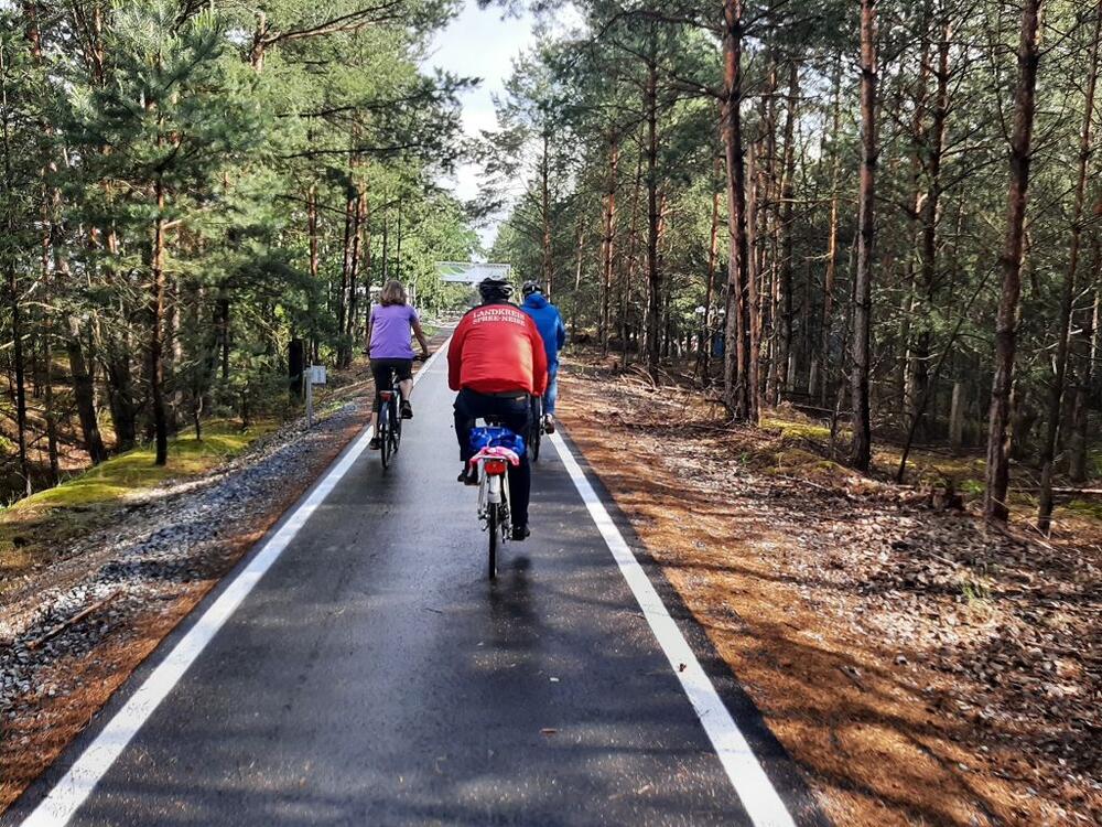 Radfahrer auf dem Heideradweg
